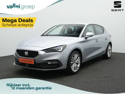 SEAT Leon 1.0 TSI 110 pk FR Style | Stuur-/stoelverwarming | Achteruitrijcamera | Navigatie | Adapti
