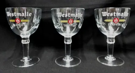 3 Westmalle bokaalbierglazen,0.33 l tapmaat,zgan,reliefdeco