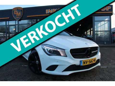 Mercedes-Benz CLA-klasse 180 OrangeArt Edition | Pano | Stoelverwarming | Airco |