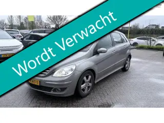 Mercedes-Benz B-klasse 200 Turbo 193pk LPG Automaat Airco Schuifdak Trekhaak 1500kg.