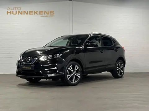 Nissan Qashqai 1.3 DIG-T N-Connecta Trekhaak | Panoramadak | 360 camera | Stoelverwarming | Navigati