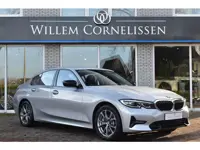 BMW 3-serie 330e High Executive Aut. Leder Navi Carplay Stoelverwarming HiFi
