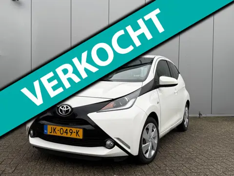Toyota Aygo 1.0 VVT-i x-play | Airco | Bluetooth | Camera | 12 maanden garantie | 100% onderhouden