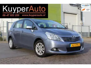 Toyota Verso 1.8 VVT-i Aspiration 7p. automaat trekhaak cruise pano clima navi