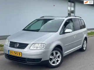 Volkswagen Touran 2.0-16V FSI 7 Zitter Distributie vervangen