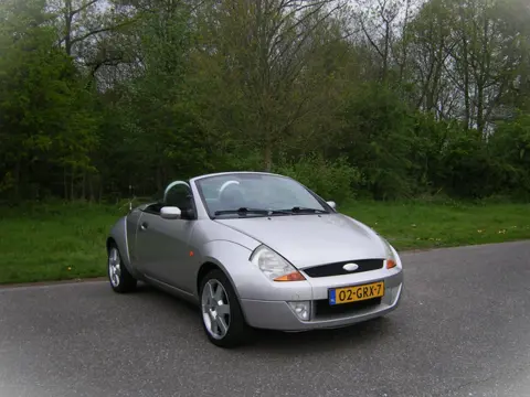 Ford Streetka 1.6 Futura . Cabriolet . airco . leder . stoelverwarming enz