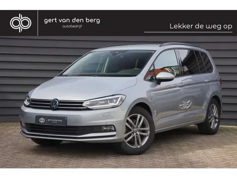 Volkswagen Touran 1.5 TSI Comfortline - VIRT. COCKPIT - 7 PERSOONS - CARPLAY - KEYLESS - FULL LED -