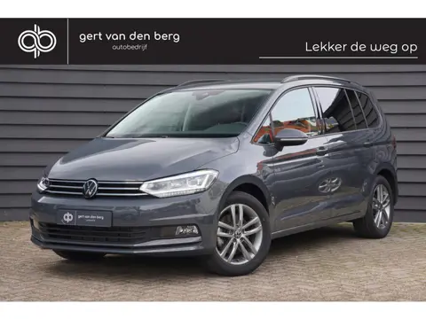 Volkswagen Touran 1.5 TSI Comfortline - VIRT. COCKPIT - 7 PERSOONS - CARPLAY - KEYLESS - FULL LED -