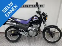 Honda SLR 650 SINGLE Bovaggarantie ! 2991 KM. ! Nieuw !