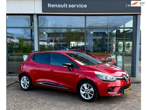 Renault CLIO 1.2 TCe Limited Automaat | Navi | P. Sensoren