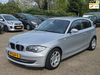 BMW 1-serie 116i Business Line|Clima|CruiseControle|half leder|Lm velgen|Geblindeerde ramen|