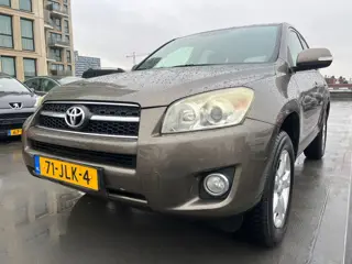 Toyota RAV4 2.0 VVTi Dynamic Dealer Onderhouden 2e Eig 1500€ Onderhoud Gehad