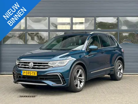 VOLKSWAGEN TIGUAN 1.5 TSI R-LINE BUSINESS+ I AUTOMAAT I TREKHAAK I P-CAMERA I SCHUIF/KANTELDAK I ADA