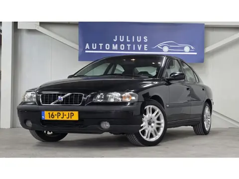 Volvo S60 2.4 Edition Dealer Onderhouden Trekhaak APK 03-2027 Garantie!