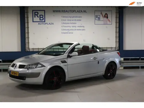 Renault Mégane Coupé-Cabriolet 2.0-16V Privilège Luxe AUTOMAAT/ CABRIOLET/ STOELVERWARMING