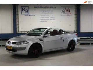 Renault Mégane Coupé-Cabriolet 2.0-16V Privilège Luxe AUTOMAAT/ CABRIOLET/ STOELVERWARMING