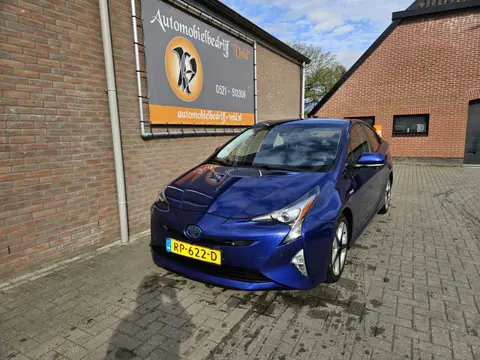 Toyota Prius 1.8 Executive (bj 2018, automaat)