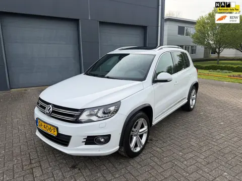 Volkswagen Tiguan 1.4 TSI R-Line Edition VOL opties 2015