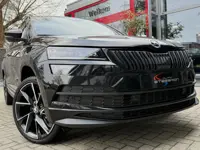 Škoda Karoq 1.5 TSI 150PK AUT. *!* SPORTLINE *!* NAVI/ CARPLAY/ 19 INCH/ VIRTUAL/ 42 DKM *!*