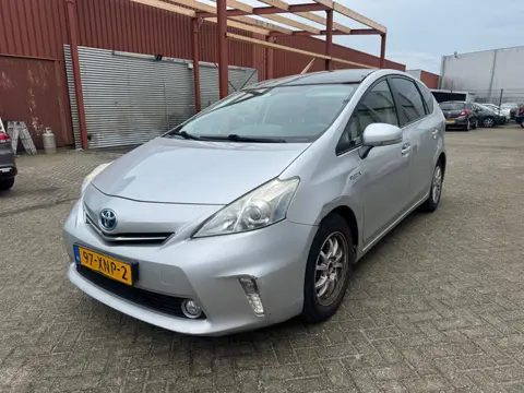 Toyota Prius Wagon 1.8 Aspiration 7PERS PANO CAMERA CRUISE DEALER OH ORIG NL NAP