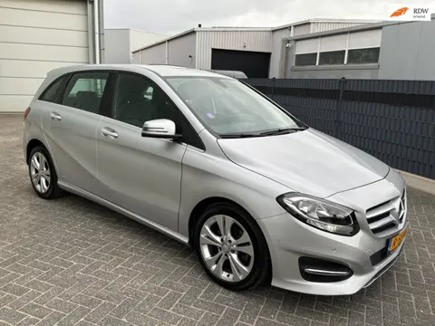 Mercedes-Benz B-klasse 180 Ambition 71663km bouwjaar:2016