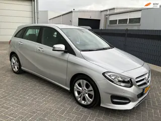 Mercedes-Benz B-klasse 180 Ambition 71663km bouwjaar:2016