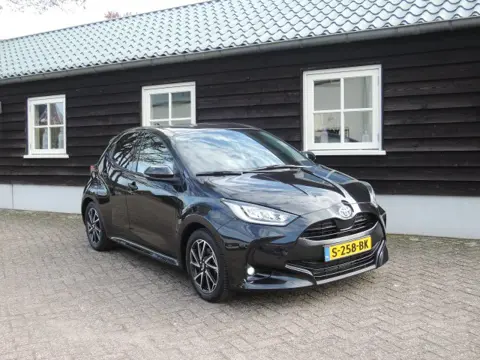 TOYOTA YARIS 1.5 Hybrid Dynamic