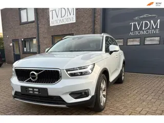 Volvo XC40 1.5 T2 Momentum