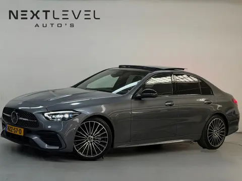 Mercedes-Benz C-klasse 300 d AMG Line Pano Sfeerverlichting 360° Lage KM