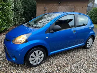 Toyota Aygo RIJKAAR/APK/HISTORY/BEURT/NAP/AIRCO/5drs//DIREKT MEE