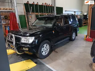 Toyota LandCruiser 100 4.2 Executive HR Window Van| GEEN ROEST | OVERGESPOTEN | LANGE APK | AUTOMAAT