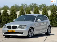 BMW 1-serie 120i High Executive | Automaat | Android Car Play | Leder sportstoelen | Parkeersensoren