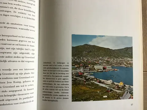 Boek v.Groenland speciaal land m.sneeuw ,eskimo,s,robben enz