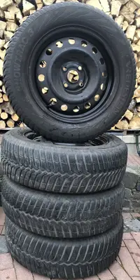 Winterbanden set op velg 185 / 65 / R15 88T.