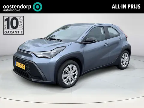 Toyota Aygo X Hybrid 115 play | Apple CarPlay/Android auto | Achteruitrijcamera | Climate control