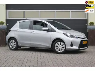 Toyota Yaris 1.5 Full Hybrid Aspiration Trekhaak Camera
