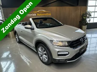 Volkswagen T-Roc Cabrio 1.5 TSI Style Automaat Climate Control El.ramen el.Dak Apple  Carplay LMV