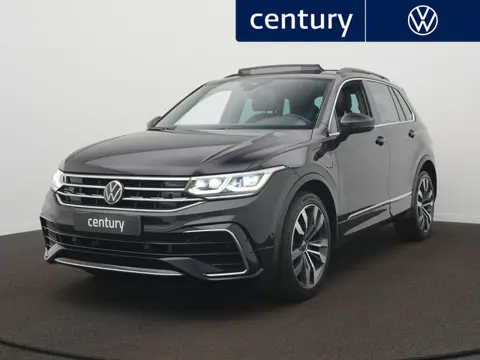Volkswagen Tiguan 1.4 TSI eHybrid R-Line Business DSG / Panoramadak / Adaptive cruise / Navi / Leer