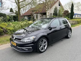 Volkswagen Golf 1.5 TSI DSG 150PK R-Line•Pano•Navi•Camera