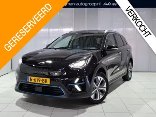 Kia e-Niro ExecutiveLine 64 kWh SOH 100% Stoel en Stuur verwarming, Schuif kantel dak, Apple Carplay