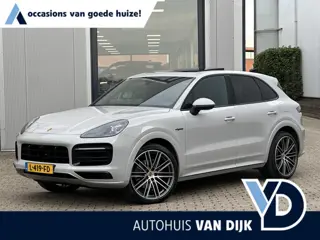 Porsche Cayenne 3.0 E-Hybrid | NL-Auto/1e eign./Voll.Historie/Pano-schuifdak/BOSE/Luchtvering/22-inc