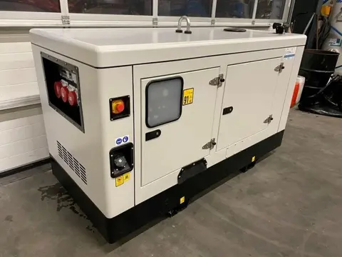 Himoinsa HYW-17 Yanmar Stamford 19 kVA Supersilent Stage 5 Generatorset Nieuw !