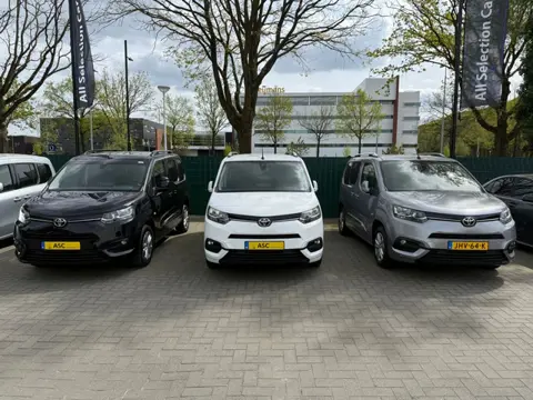 Toyota Diversen Toyota PROACE CITY Verso L1 ROLSTOELAUTO OP VOORRAAD - Automaat en hangeschakeld - Z