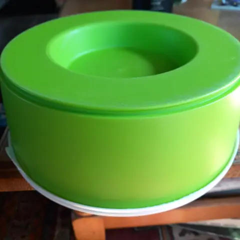 Plaspotje, - heel gemakkelijk en handzaam,