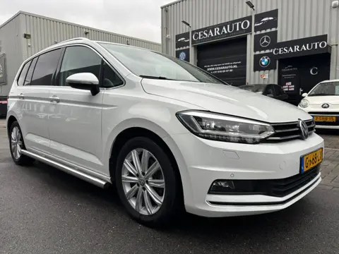 Volkswagen Touran 1.5 TSI Highline Business R / 7 PERSOONS / 144 DKM