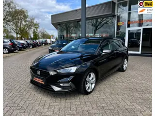 Seat Leon Sportstourer 1.5 eTSI FR Business Intense, Electrische Trekhaak, Carplay