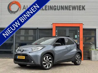 Toyota Aygo X 1.0 VVT-i S-CVT Envy / Schuifdak / Stoelverwarming / Automaat / Cruise Control / Apple