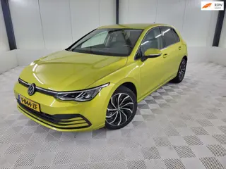 Volkswagen Golf 1.5 eTSI Life Business