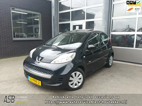 Peugeot 107 1.0-12V Millesim 200 | 5-deurs | Airco | Nieuwe APK | Carplay mogelijk