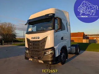 Iveco S-Way 480 (bj 2021, automaat)